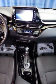 Car image 21