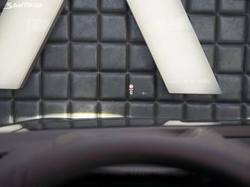 Car image 33