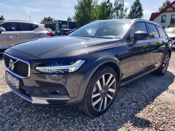 Volvo V90 Cross Country B6 AWD Ultimate 221 kW image number 2