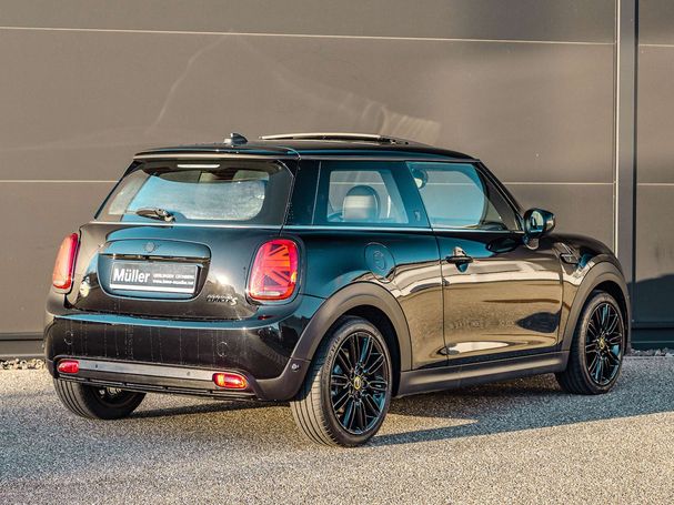 Mini Cooper SE Mini Yours Trim 135 kW image number 1