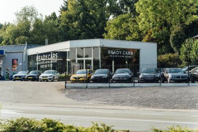 Car image 23