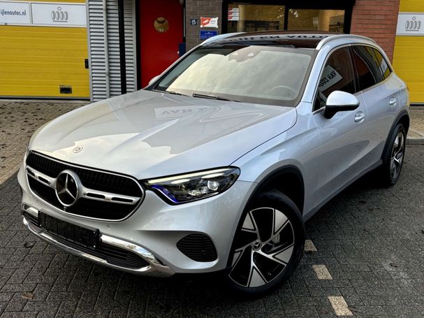 Mercedes-Benz GLC 300 e 230 kW image number 8