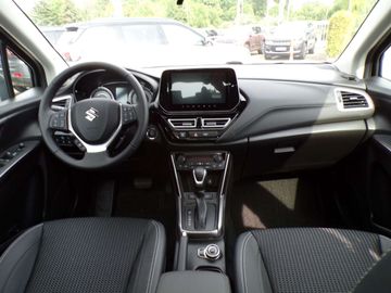 Car image 12