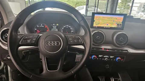 Car image 30