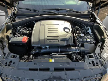 Car image 30