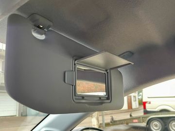 Car image 46