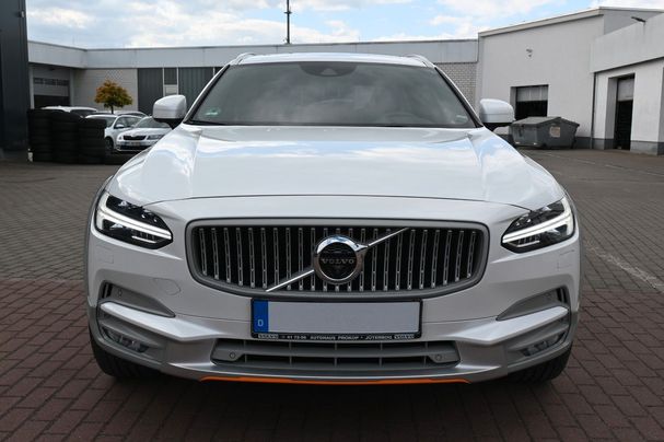 Volvo V90 Cross Country D5 AWD 173 kW image number 9