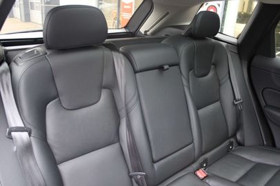 Car image 37