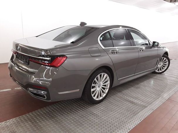 BMW 740d xDrive M Sport 235 kW image number 3