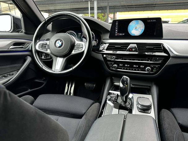 BMW 520d xDrive 140 kW image number 30