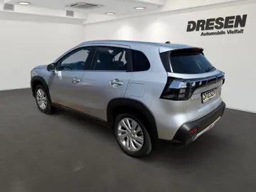 Car image 4