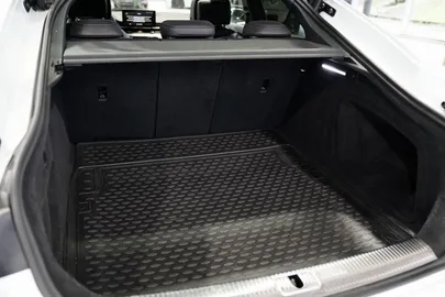 Car image 49