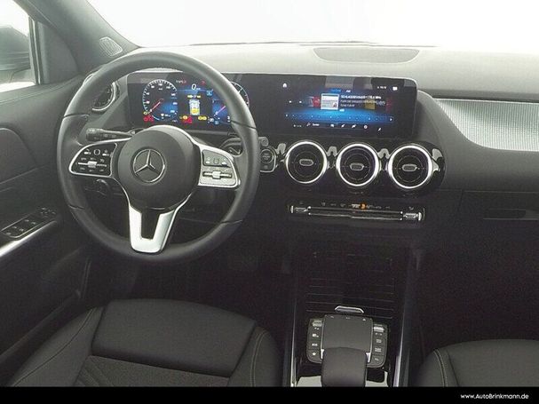 Mercedes-Benz GLA 200 d 110 kW image number 4