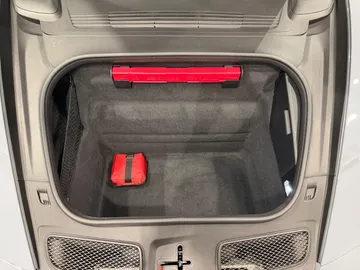 Car image 31