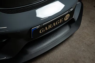 Car image 38