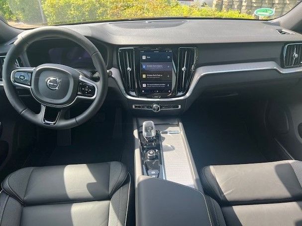 Volvo V60 B4 Plus 145 kW image number 12