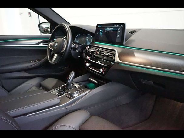 BMW 530 Touring 215 kW image number 29