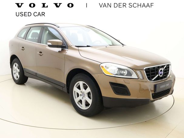 Volvo XC60 T5 Momentum 177 kW image number 1