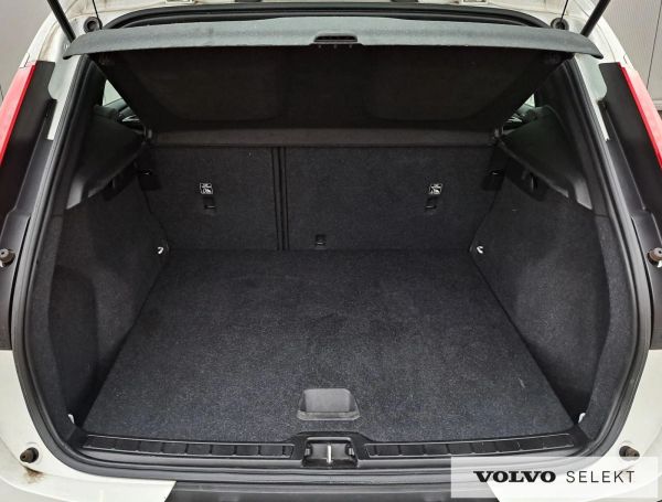 Volvo XC40 120 kW image number 27