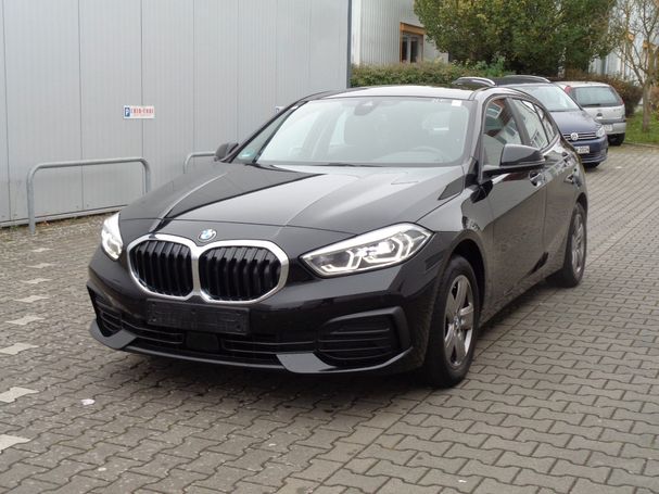 BMW 118i Advantage 100 kW image number 1