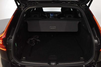 Car image 37