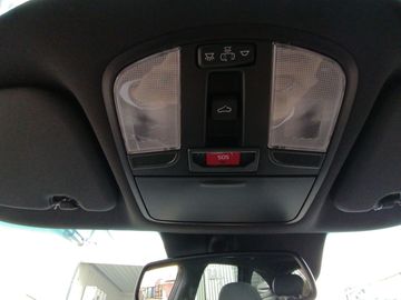 Car image 28