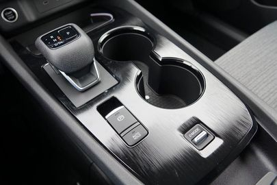 Car image 35