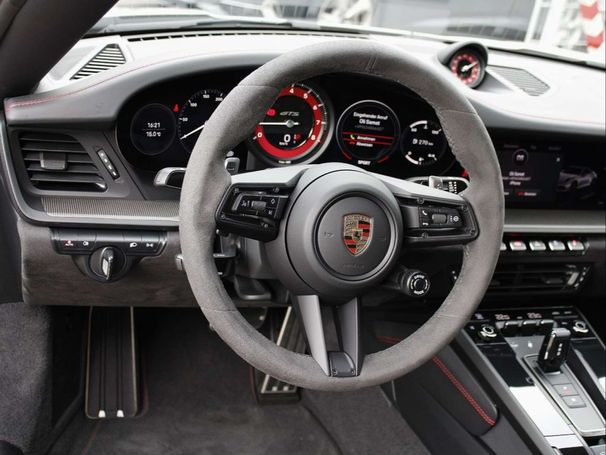 Porsche 992 Carrera 4 GTS Cabrio PDK 353 kW image number 12