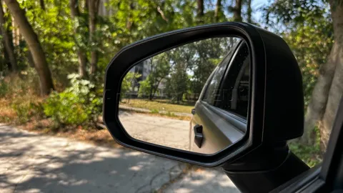 Car image 37