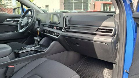 Car image 30