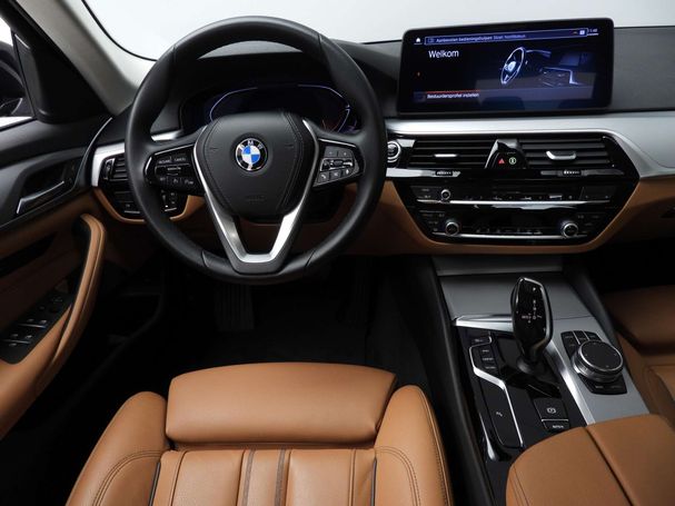 BMW 520i 135 kW image number 11