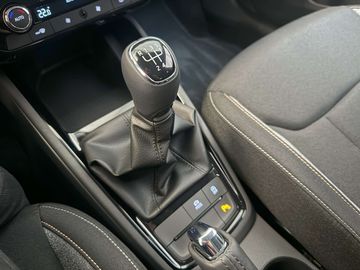 Car image 18