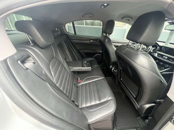 Car image 31