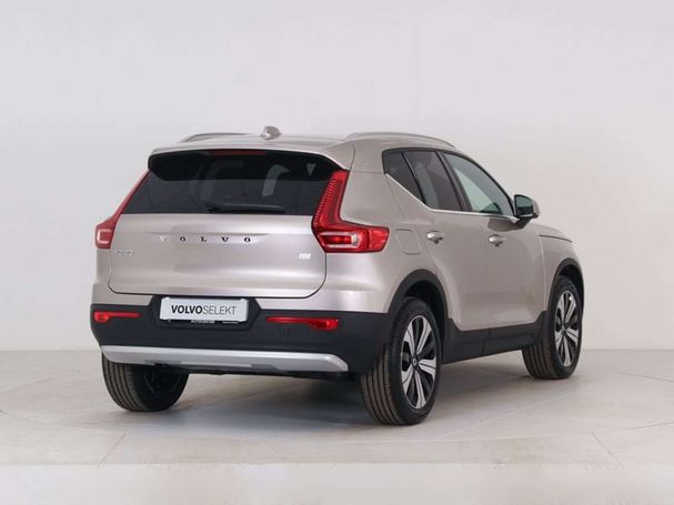 Volvo XC40 Recharge Plug-in Hybrid T4 155 kW image number 4