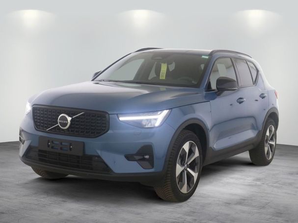 Volvo XC40 B4 Plus Dark 145 kW image number 1