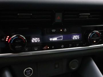 Car image 32