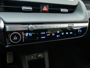 Car image 37