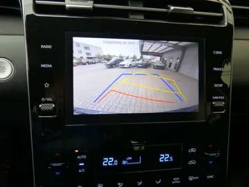 Car image 30