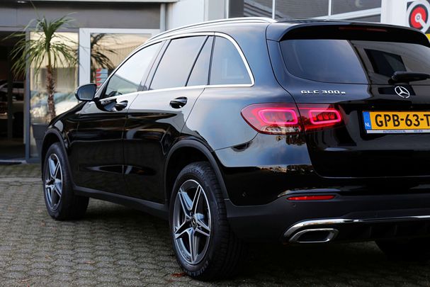 Mercedes-Benz GLC 300 e 4Matic 235 kW image number 28