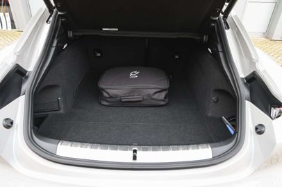 Car image 48