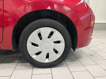 Car image 23