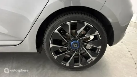 Car image 20