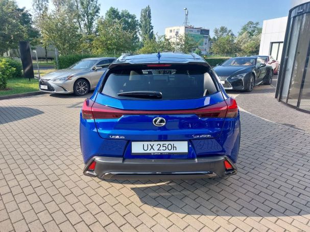 Lexus UX 250h 135 kW image number 3