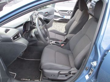 Car image 10