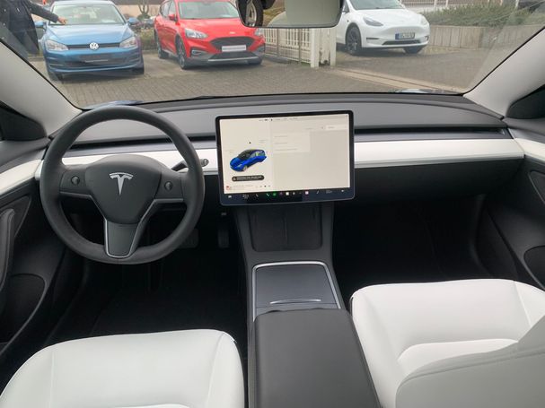 Tesla Model 3 Long Range AWD 366 kW image number 10