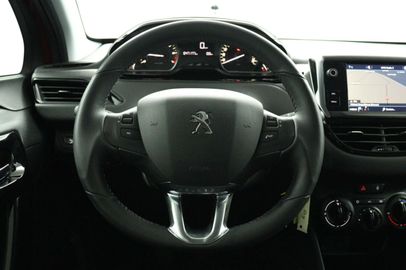 Car image 23