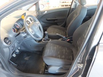 Car image 11