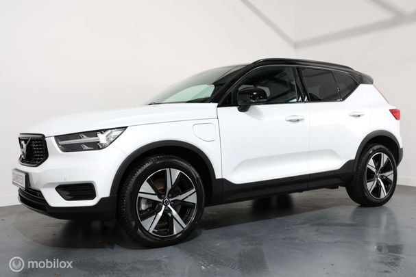 Volvo XC40 R Recharge T4 Design 155 kW image number 7