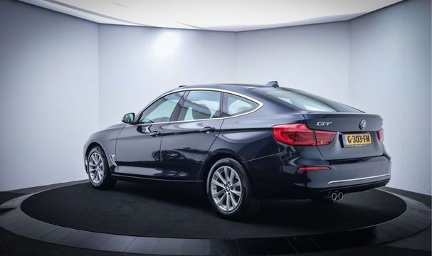 BMW 320i Gran Turismo 135 kW image number 8