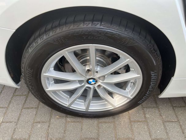 BMW 320d Sport Line 140 kW image number 30